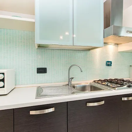 Vanchiglietta Terrace Apartment *