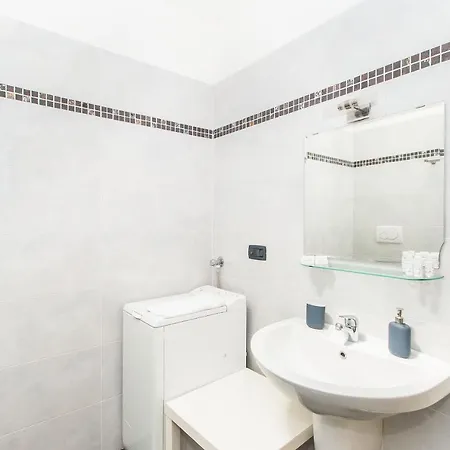 Vanchiglietta Terrace Apartment